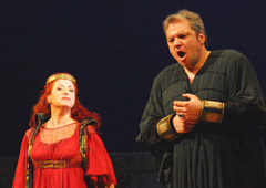 HNK u Zagrebu: Giuseppe Verdi, NABUCCO, red. Petar Selem; Gabella Morigi (Abigaille) i Željko Lučić (Nabucco), foto: Saša Novković