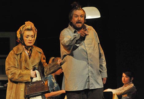 Kazalište Marina Držića, Dubrovnik: Olja Lozica, Prasac koji gleda u Sunce, red. Olja Lozica, foto: Željko Tutnjević