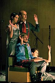 17. Međunarodni festival malih scena, Rijeka, 3. – 10. svibnja 2010.: Jugoslovensko dramsko pozorište, Beograd, Srbija, Robert Musil, Sanjari, red. Miloš Lolić