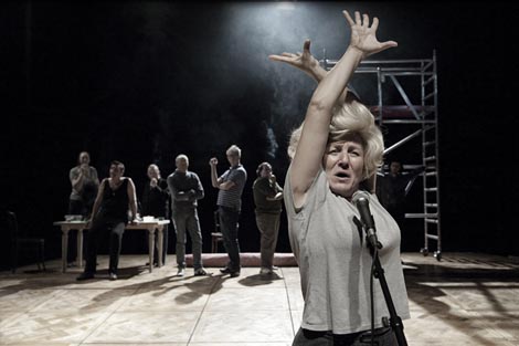 les ballets c de la b, Gent, Belgija: Gardenia, red. Alain Platel