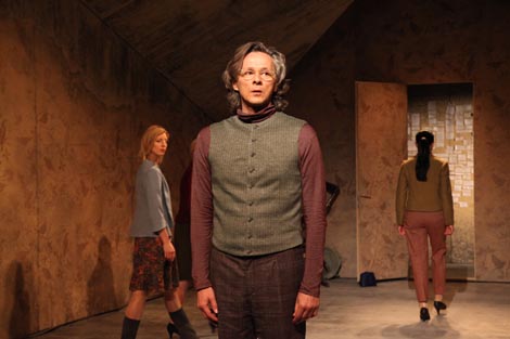 Hrvatsko narodno kazalište u Zagrebu i Kunsten Festival des Arts, Bruxelles: Matija Ferlin, Mi smo kraljevi, a ne ljudi, red. Matija Ferlin, foto: Mara Bratoš