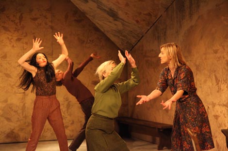 Hrvatsko narodno kazalište u Zagrebu i Kunsten Festival des Arts, Bruxelles: Matija Ferlin, Mi smo kraljevi, a ne ljudi, red. Matija Ferlin, foto: Mara Bratoš