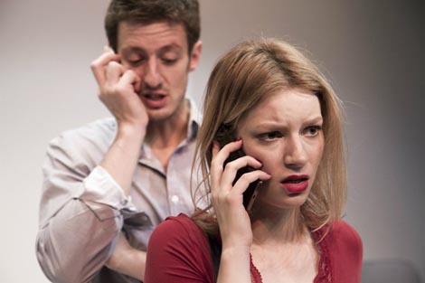 Kazalište Moruzgva, Zagreb: Sergi Belbel, Mobitel, red. Krešimir Dolenčić